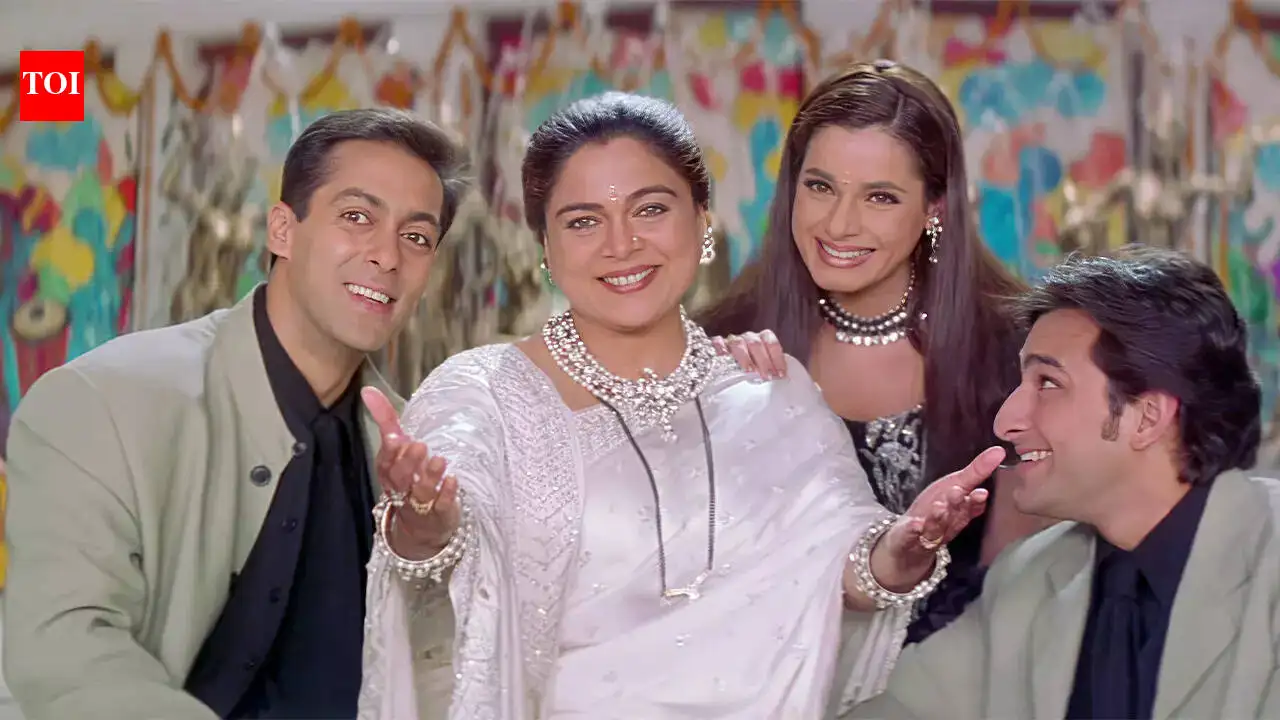 Hum Saath-Saath Hain family scene