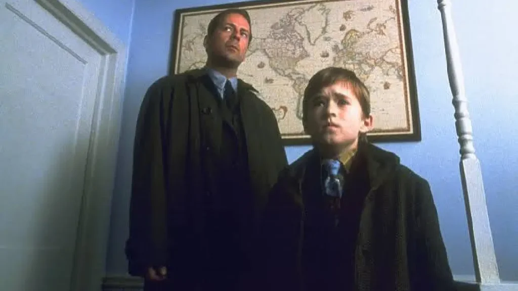 The Sixth Sense 1999 supernatural horror movie